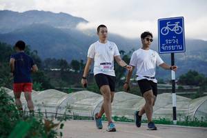 BIB: 8044
                            <button type="button" onclick="openModal(18897464)" class="btn btn-primary btn-sm float-right btn-popup" data-toggle="modal" data-target=".modal-high-quality">
                        <i class="fas fa-shopping-cart"></i> Add to Cart
                    </button>
                                            <button type="button" onclick="isThisMe(18897464, true)" class="btn btn-success btn-sm float-right btn-popup btn-isme hidden" data-toggle="tooltip" data-placement="bottom" title="นี่คือรูปของคุณใช่ไหม คลิกที่นี่เพื่อเอาเข้าอัลบั้ม">
                        <i class="fas fa-plus"></i> Add to album
                    </button>
                    <button type="button" onclick="isThisMe(18897464, false)" class="btn btn-warning btn-sm float-right btn-popup btn-isnotme hidden">
                        <i class="fas fa-ban"></i> Remove from album
                    </button>